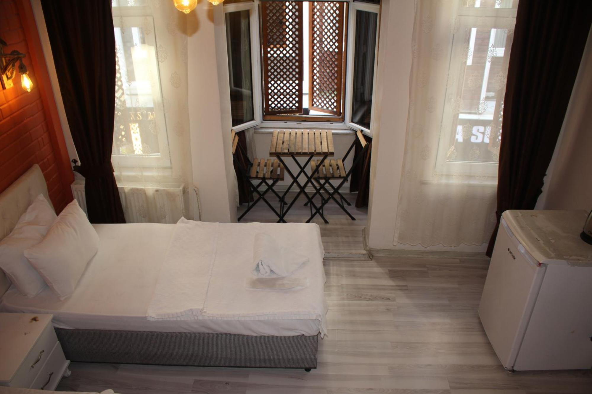 Taksim Bricktown Suite Istanbul Ngoại thất bức ảnh